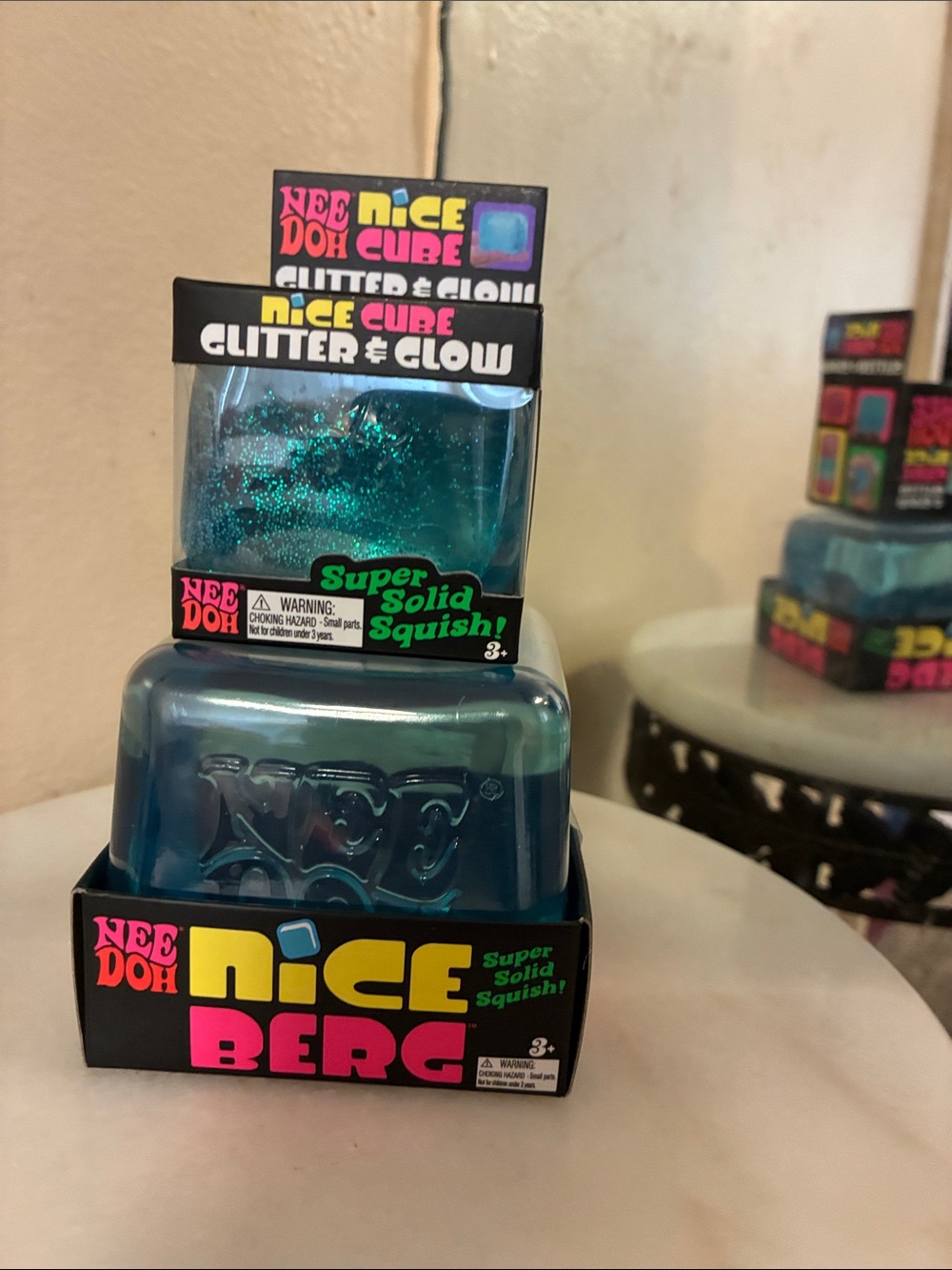 NeeDoh Nice Berg Glitter & Glow Super Solid Squish - Teal Blue